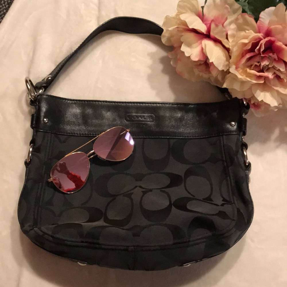 COACH-Authentic